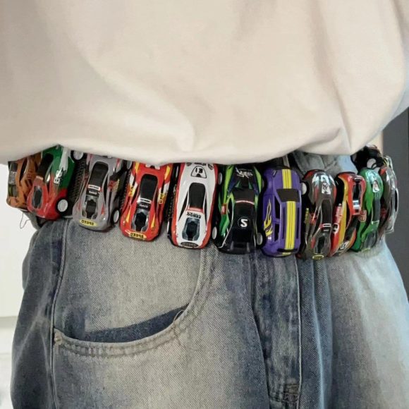 Model Belt Niche Dopamine Car Spoof - Image 5