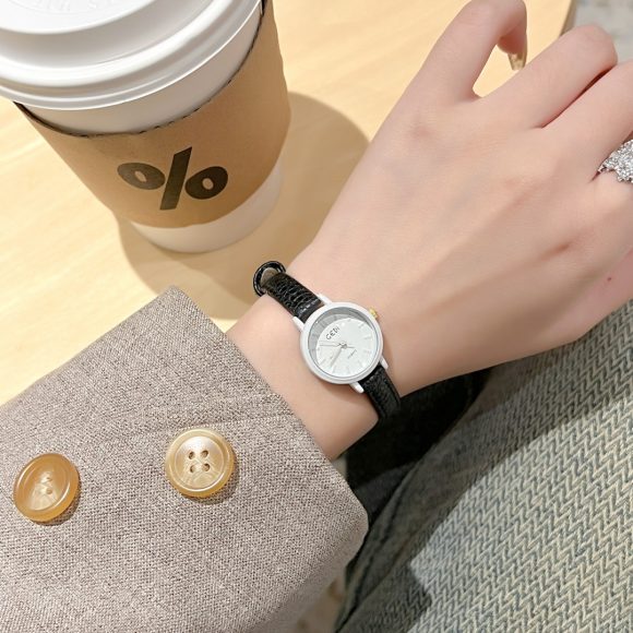 Candy-colored Dopamine Women's Watch Thin Strap - Image 4