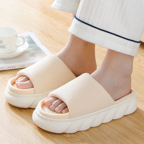 Men And Women Indoor Home Four Seasons Household Slippers - Image 2