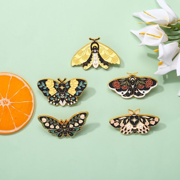 Cartoon Cute Moth Butterfly Insect Golden M Badge Biology Subject Student Bag Ornament Brooch Accessories - Image 9