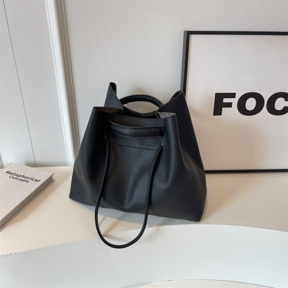 Women's Large Capacity Bag Portable Shoulder Bag - Image 4
