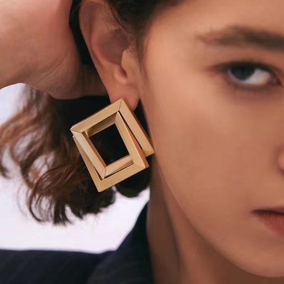 Metal Simplicity Rhombus Earrings Face Slimming - Image 2