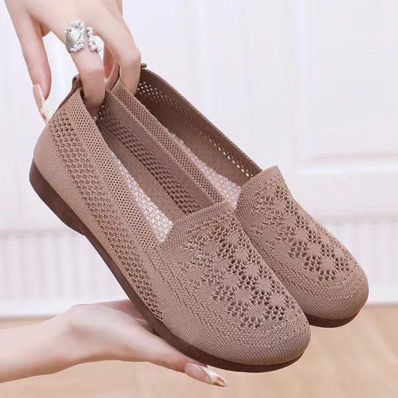 Elderly Antiskid Shoe Female Summer Wide Feet Super Soft Wear-resistant And Lightweight - Image 3