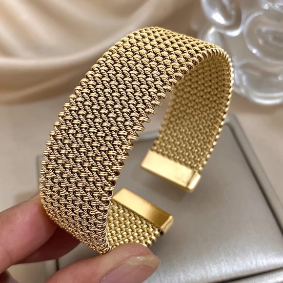 Women's Wire Embossed Titanium Steel Bracelet - Image 4