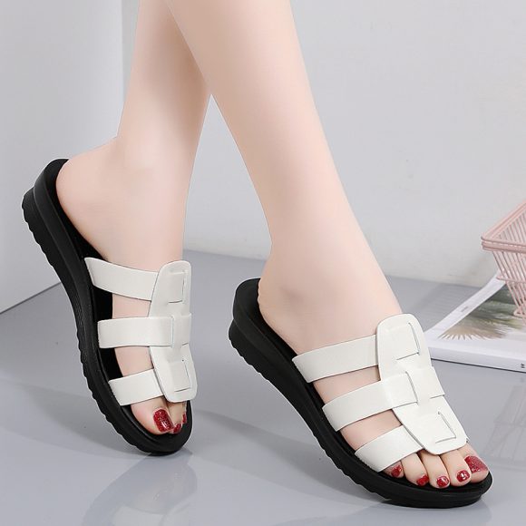 Large Size Flat Bottom Women's Slippers Fashionable Soft Bottom - Image 5