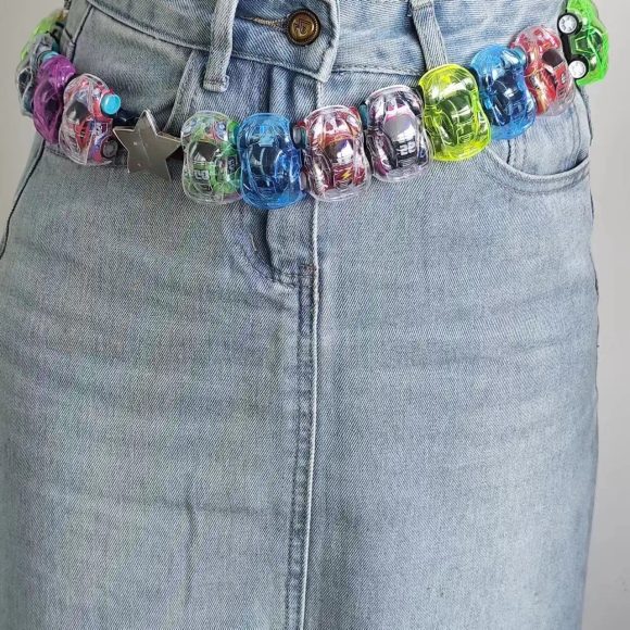 Model Belt Niche Dopamine Car Spoof - Image 3