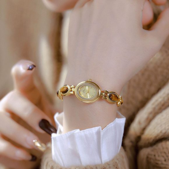 BS Gold Retro Rich Tigereye Chain Watch - Image 7