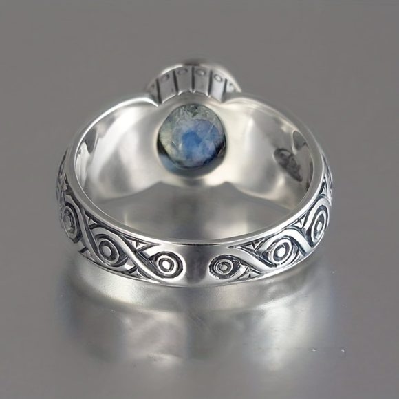 Personality Retro Head Shape Moonstone Ring - Image 3