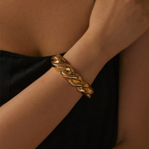 Female Twist Design Croissant Thread Creative Bracelet - Image 3