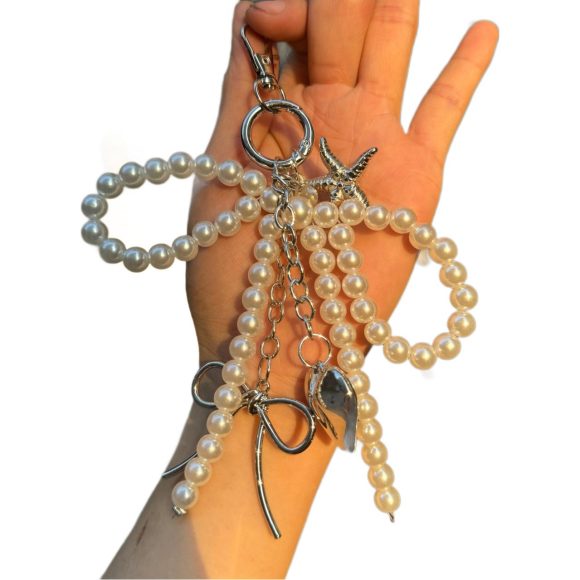 Korean Chic New Sweet Pearl Bow Silver Love Pendant Car Keychain Pendant - Image 4