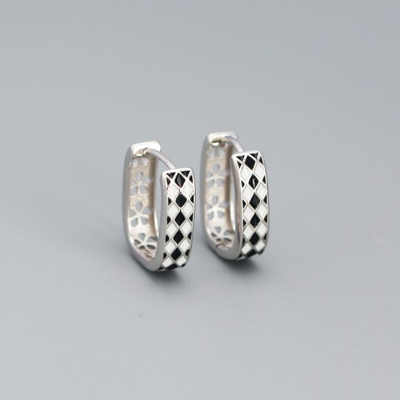 Black And White Chessboard Grid Ear Clip Silver Dripping Oil - Image 5