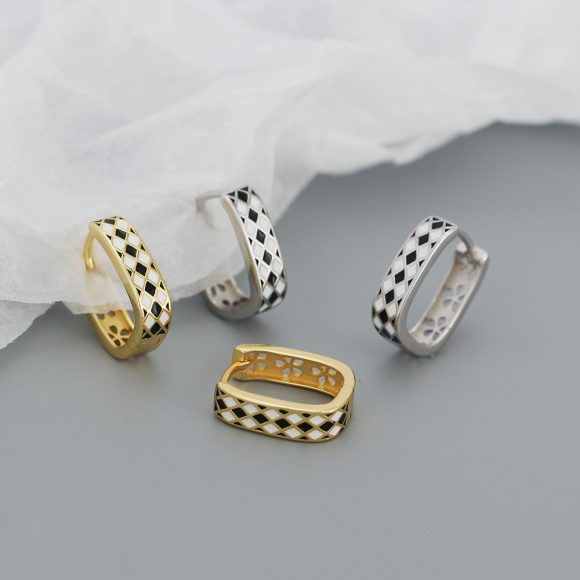 Black And White Chessboard Grid Ear Clip Silver Dripping Oil - Image 7