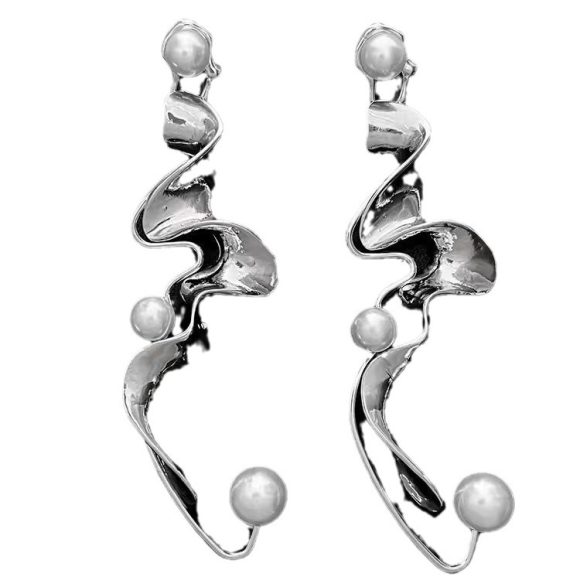 Twisted Irregular Geometric Pearl Earrings Exaggerated - Image 5