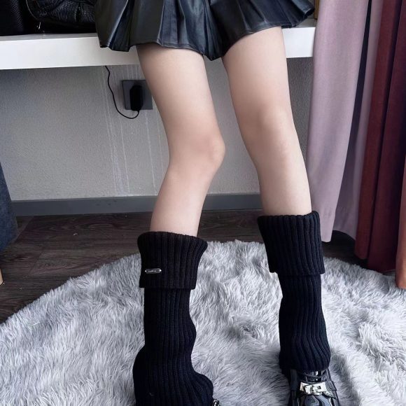 Fashion White Knitted Fabric Female Leg Warmer - Image 3