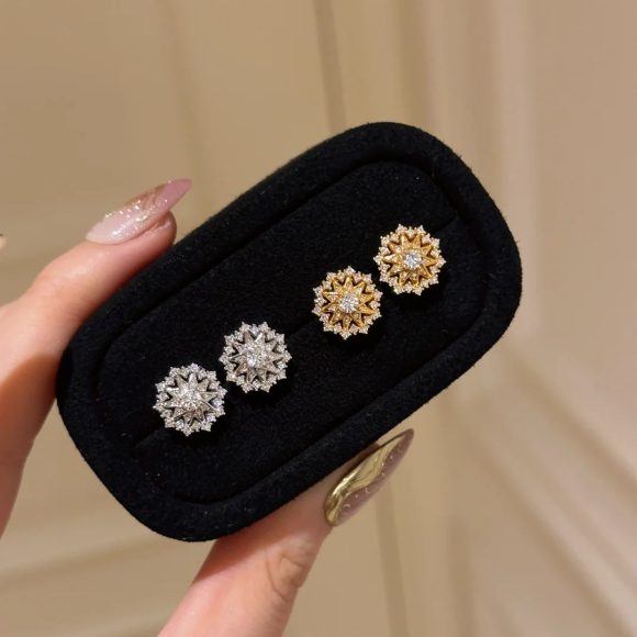 Retro Diamonds Sun Asterism Pendant Compass Earings Set - Image 2