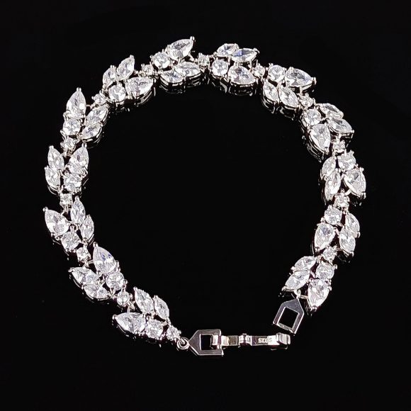 High-end Jewelry Bracelet Women's Non-fading Niche High-end Design Irregular - Image 4