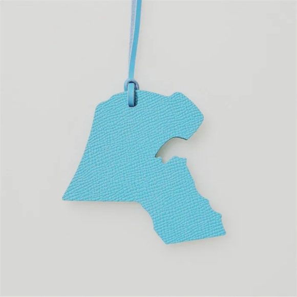 Map-shaped Leather Handbag Pendant - Image 9