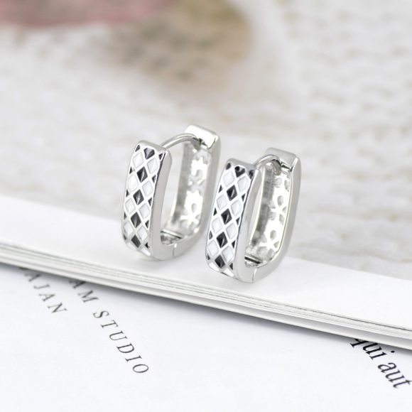Sterling Silver Needle Korean Style Black And White Chessboard Ear Clip - Image 3