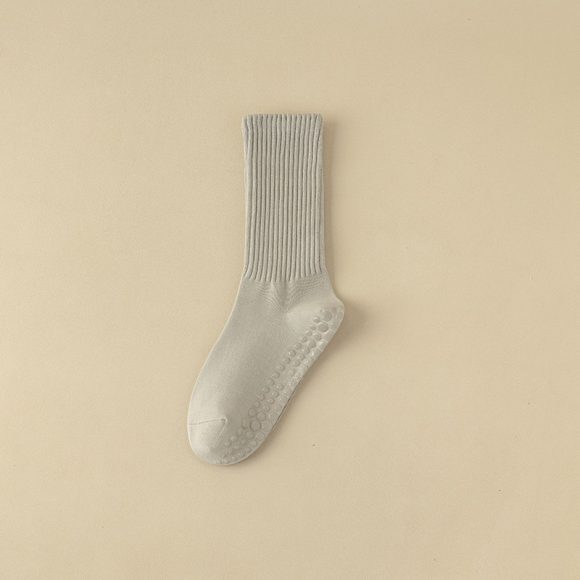 Women's Pilates Mid-calf Silicone Non-slip Yoga Socks - Image 5
