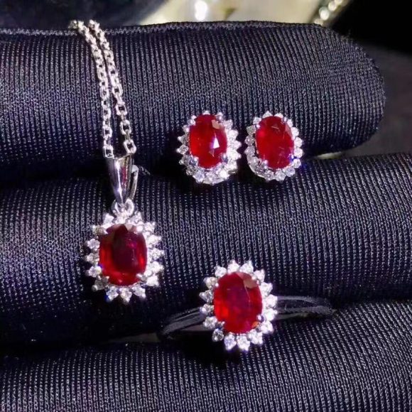 High-grade Ring Necklace Ear Stud Ornament Colored Gems Set Three-piece Set