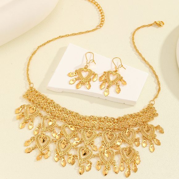 3pcs Fashionable Retro Luxury Heart-shaped Hollow Necklace Earrings Women's Set, Suitable For Party And Dance Gifts, Daily Wear - Image 4