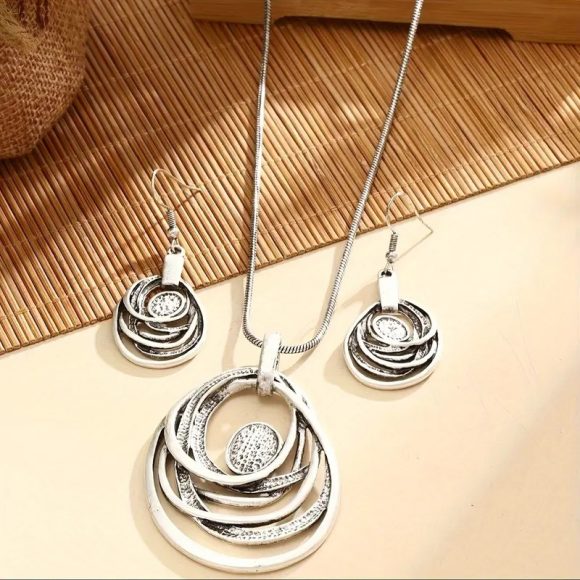 Hollow Retro Bohemian Accessories Simple