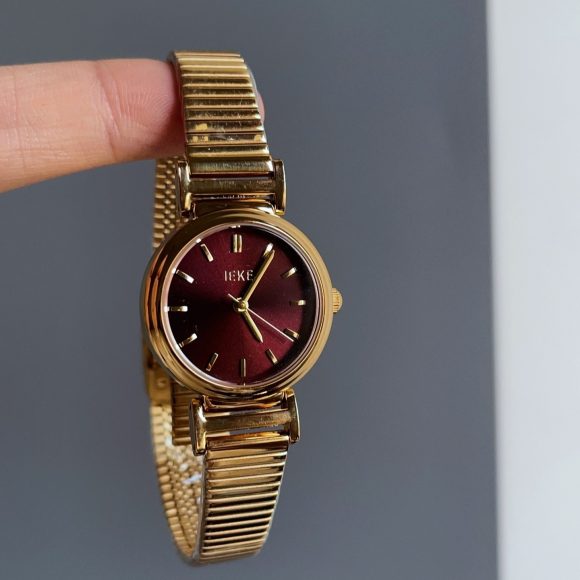 Retro Ankela Red Series Chain Watch Women - Image 8