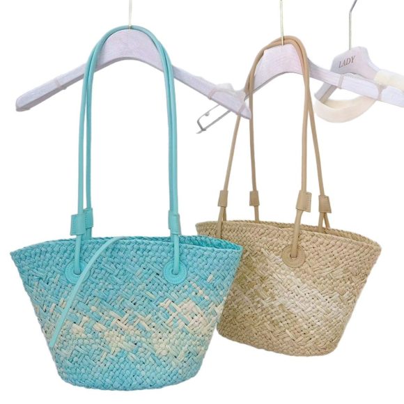 Retro Large Capacity Women's Shoulder Portable Straw-weaved Bag - Image 3