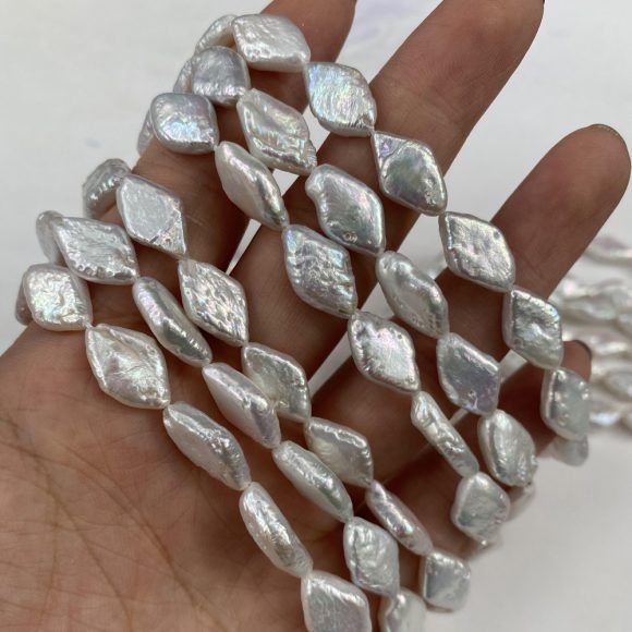 Natural Freshwater Diamond Shaped Pearl Beads - Image 2