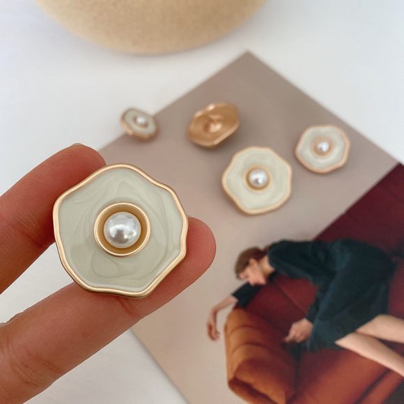 Metal Button Pearl Cream White Tweed Jacket Coat Button - Image 6