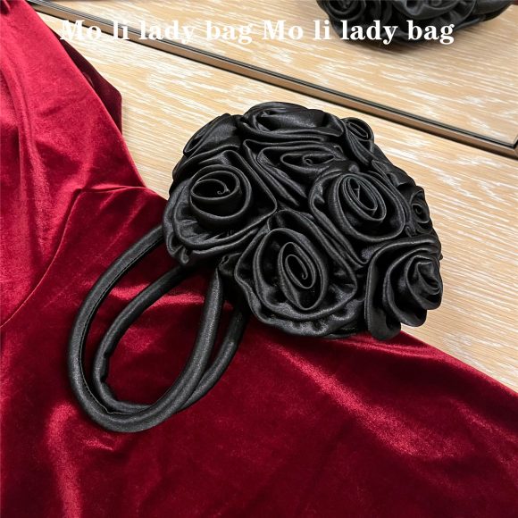 Retro Hand-held Oblique Handmade Flower Round Bag - Image 2