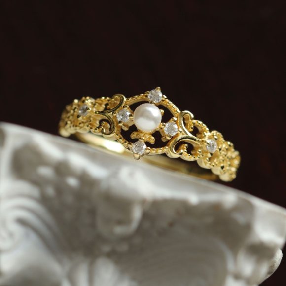 Women's Gold-plated Antique Hollow Ring - Image 3