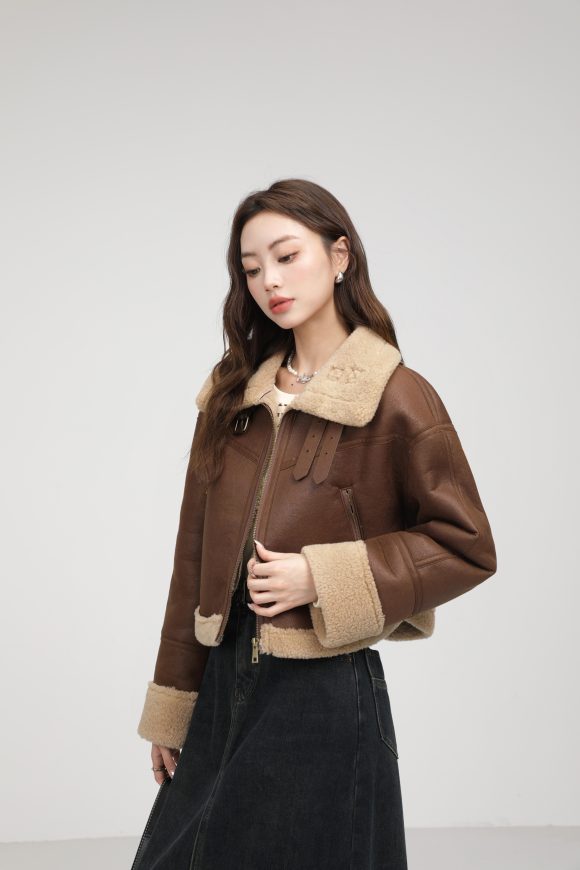 Stand Collar Fur Integrated Lamb Fur Short Coat - Image 8