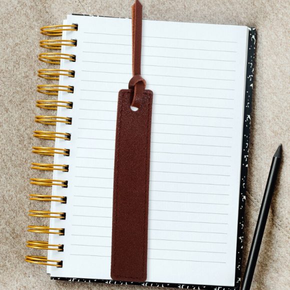 Retro Leather Marker Book Separated Reading Bookmark - Image 2
