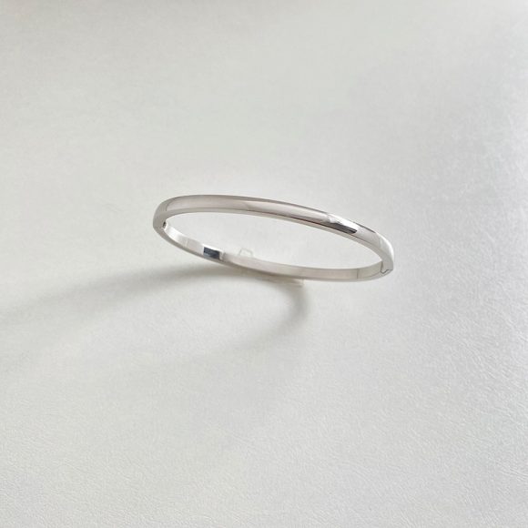 Retro Minimalistic Buckle Simple Bracelet Gold Bracelet - Image 6
