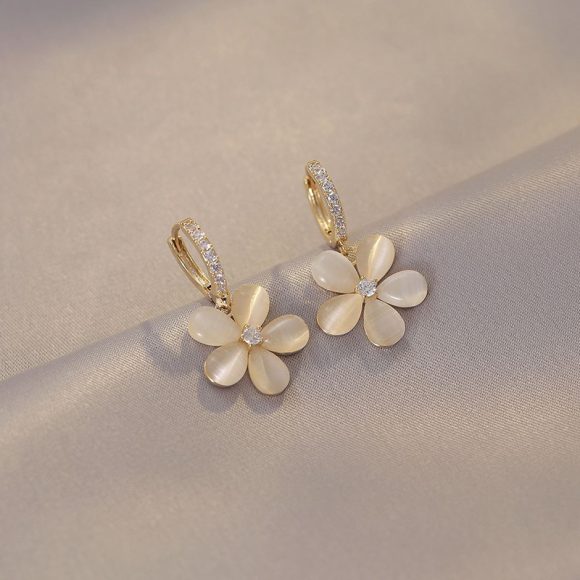 New Versatile Ear Clip High-grade Opal Flower Earrings - Image 3