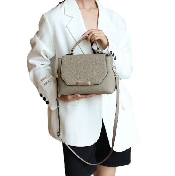 Fashion Genuine Leather Women's One Shoulder Handbag - Image 8