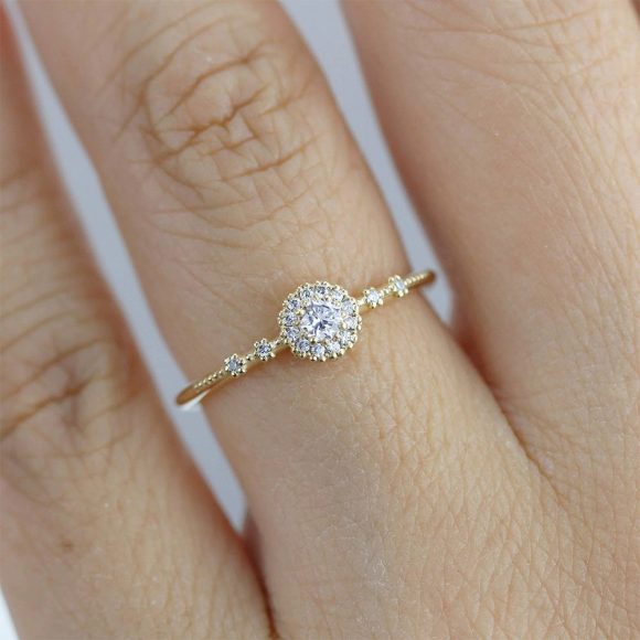 European And American Entry Lux Flower Rhinestone-embedded Closed 925 Silver High-grade Romantic Proposal Ring - Image 5