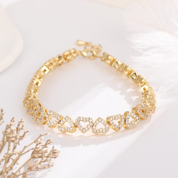 Girl's High-grade Diamond Bracelet With Full Diamond Heart - Image 3