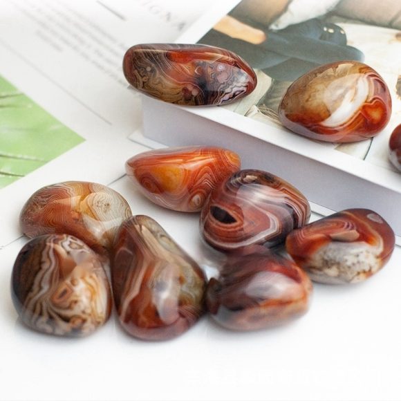 Natural Twining Line Agate Rough Stone Plaything Winding Agate Hand Pieces Ore - Image 4