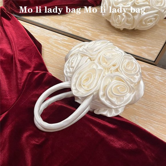 Retro Hand-held Oblique Handmade Flower Round Bag - Image 5