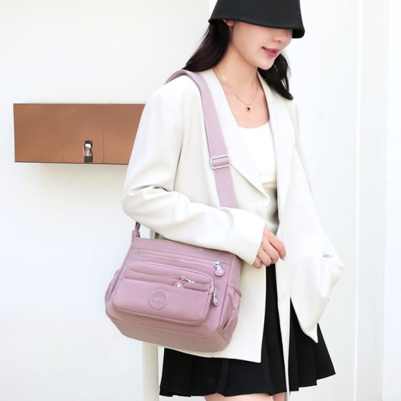 Crossbody Bag Lightweight And Large Capacity Nylon Shoulder Bag - Image 2