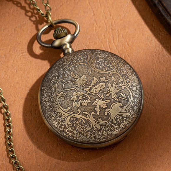 Hollow Classical Mechanical Parts Bronze Mechanical Pocket Watch - Image 3