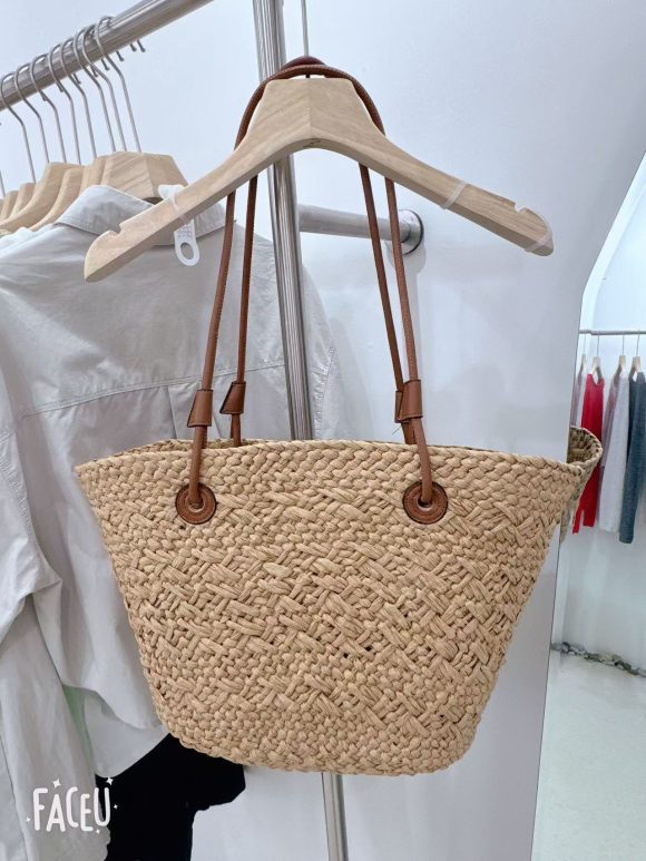 Retro Large Capacity Women's Shoulder Portable Straw-weaved Bag - Image 6