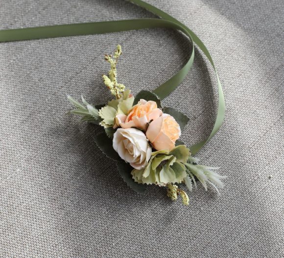 Gift Wrapping Groom And Groomsman Corsage - Image 8